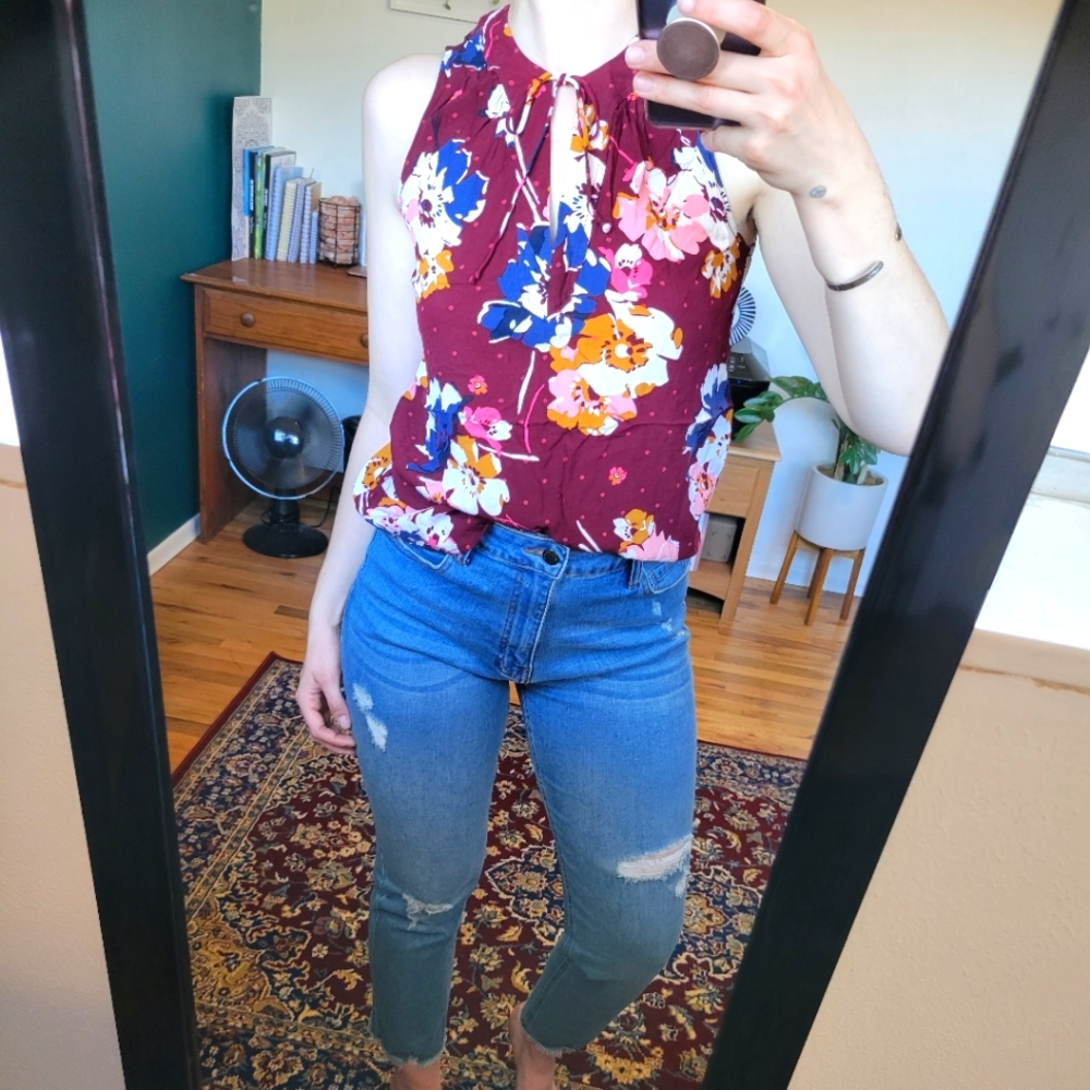 Old Navy maroon keyhole tank floral print